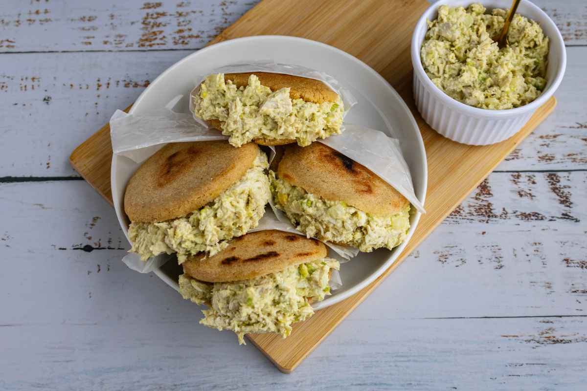 Arepa Reina Pepiada: The Perfect Blend of Tasty Filling and Crispy Corn ...